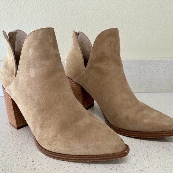 Steve Madden | Size 9 | Suede Leather Camel Ankle Bootie - Picture 2 of 6